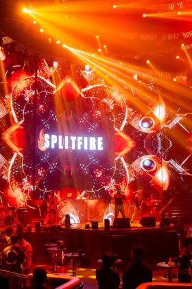 7nFJ0ZLWn4UEg2LlUNVMIybH0