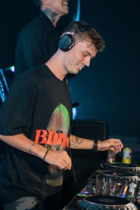 yXMxvqmrLu2vJbxouf1TJ4dEY4